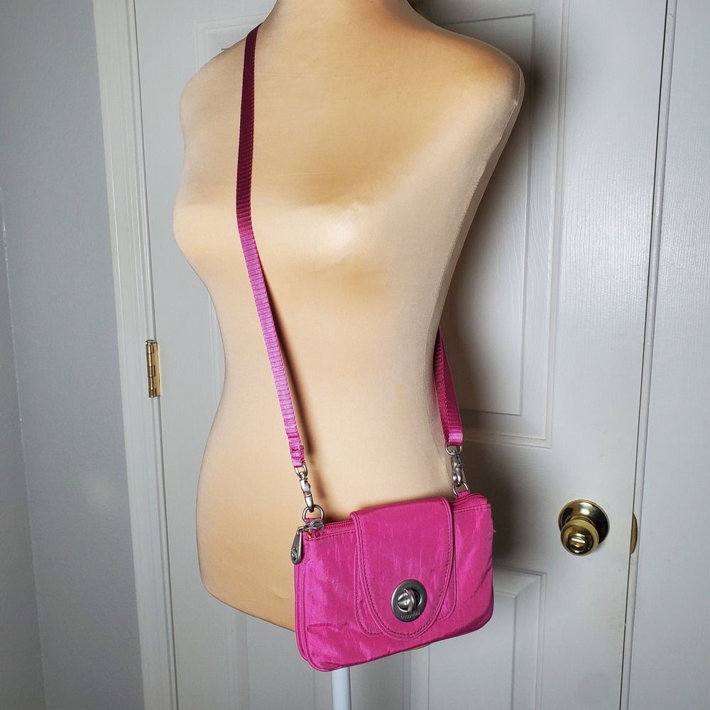 Baggallini Pink Nylon Crossbody Wallet Bag Purse Turn Lock Small